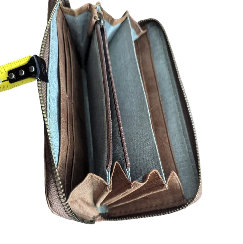 Roots Tribe Zip Around Clutch - Picture 5 of 10
